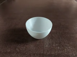 Petit gobelet pour mélange de peinture aérographe