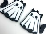 Ghost Cat Earrings / Pendientes Gato Fantasma-2