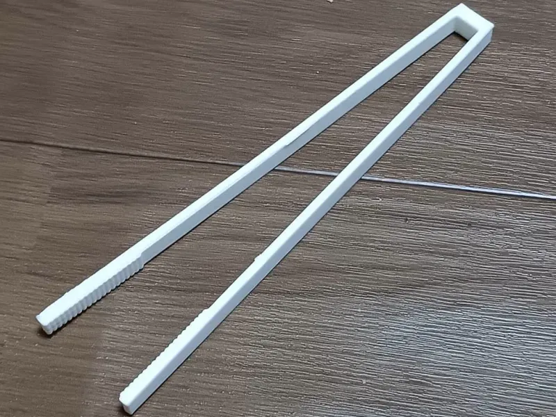 Tongs