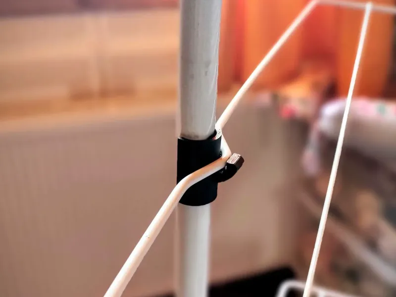 Clip de fixation pour sèche-linge
