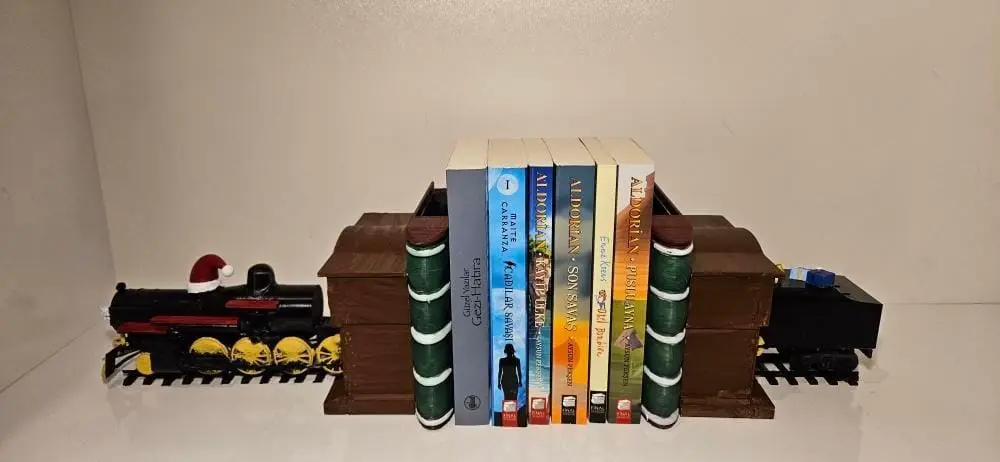 Christimas Book Train