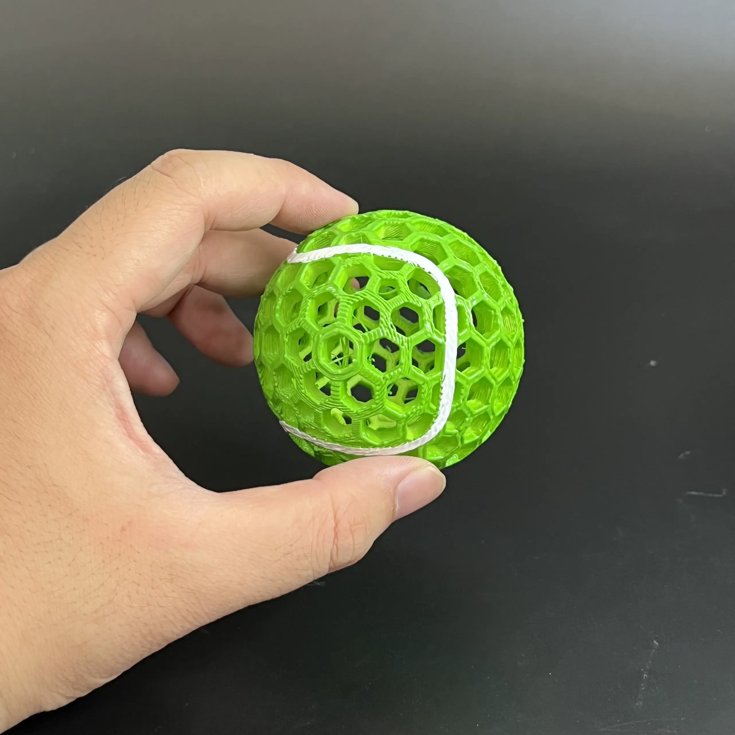 AIRLESS TENNIS BALL - STL & 3MF MULTICOLOR