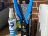 Shelf mounted flush cutter holder-3