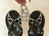 sandle hanger-0