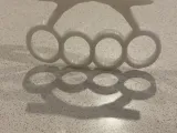 Knuckles Dusters-1