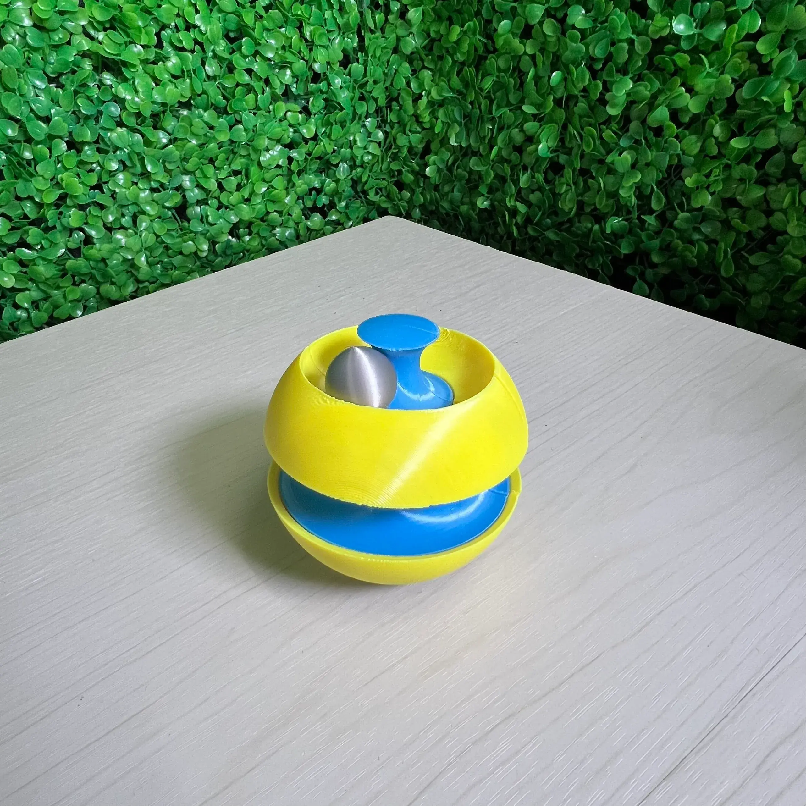 [Exclusive] Infinity Ball Fidget Toy