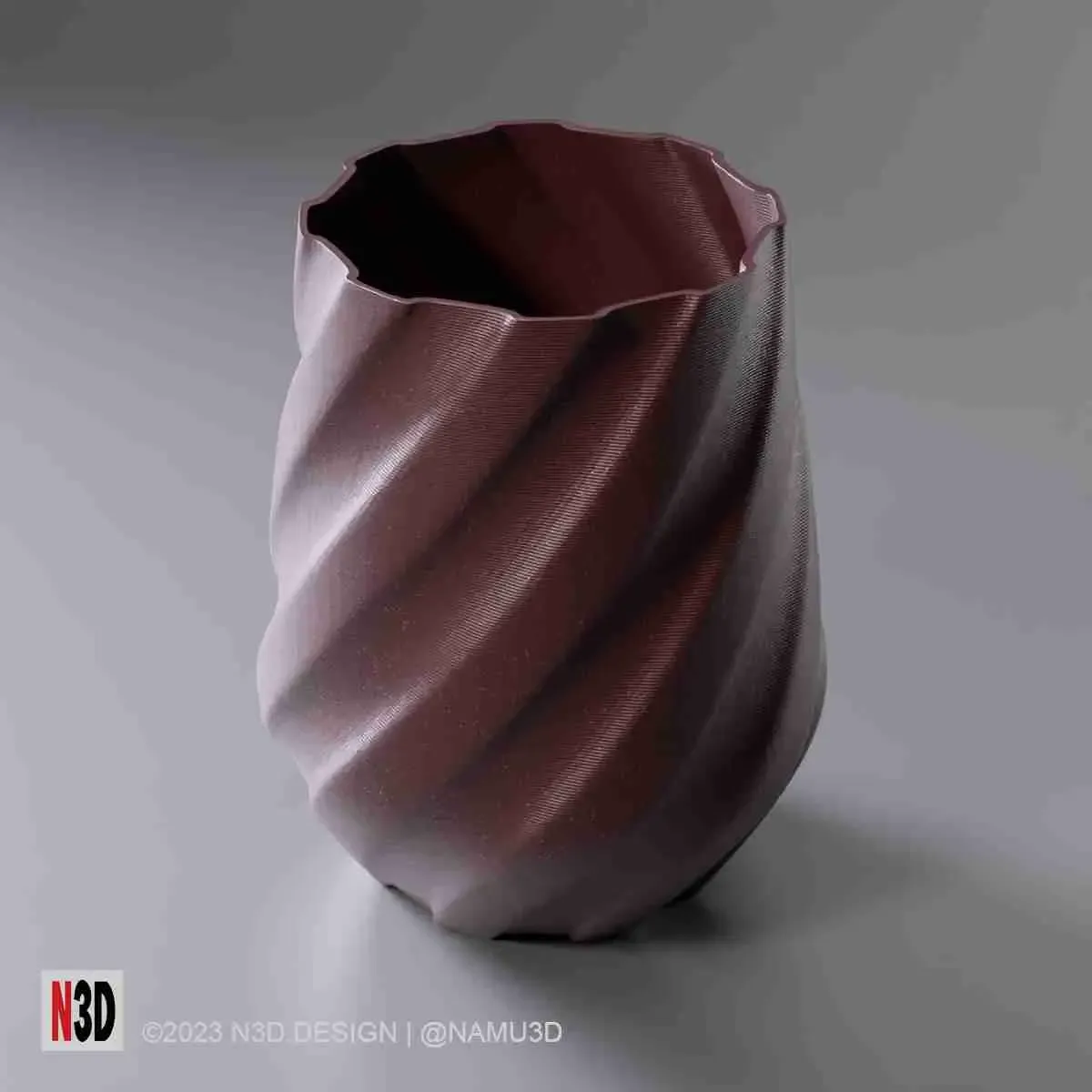 Vase 0020 B - Twisted cone vase