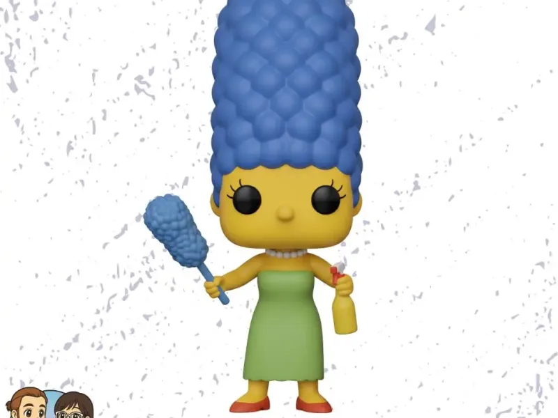 Funko Pop Marge Simpson cleaning