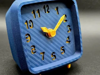 DESK TOP BATTERY CLOCK