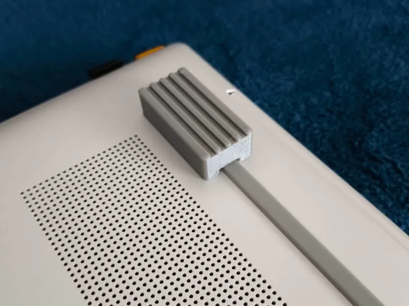 HP Envy 17 Laptop Stand for Improved Cooling