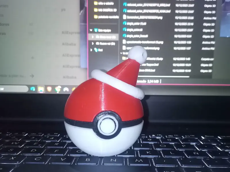 Weihnachts-Pokeball