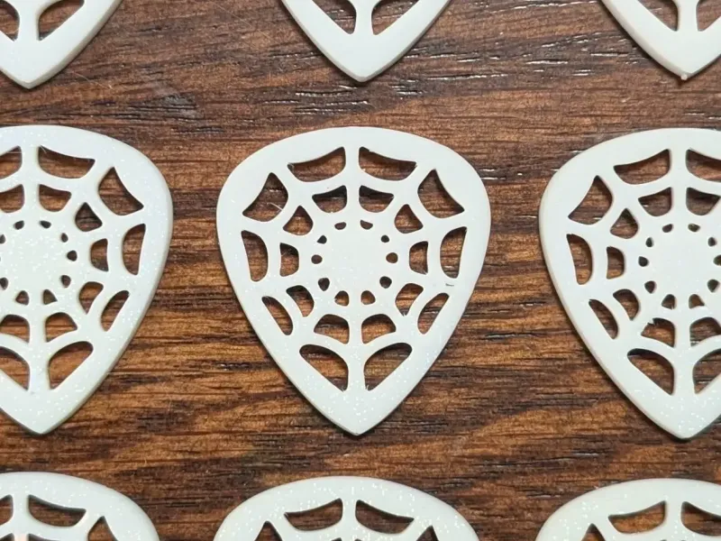 Médiator de guitare Toile d'araignée