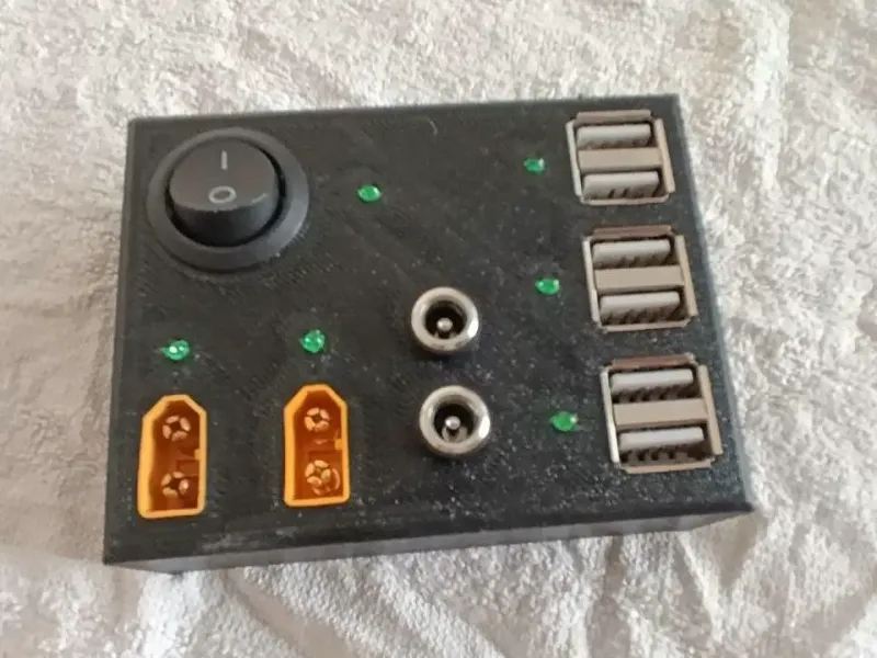 ALIMENTATORE PER COMPUTER