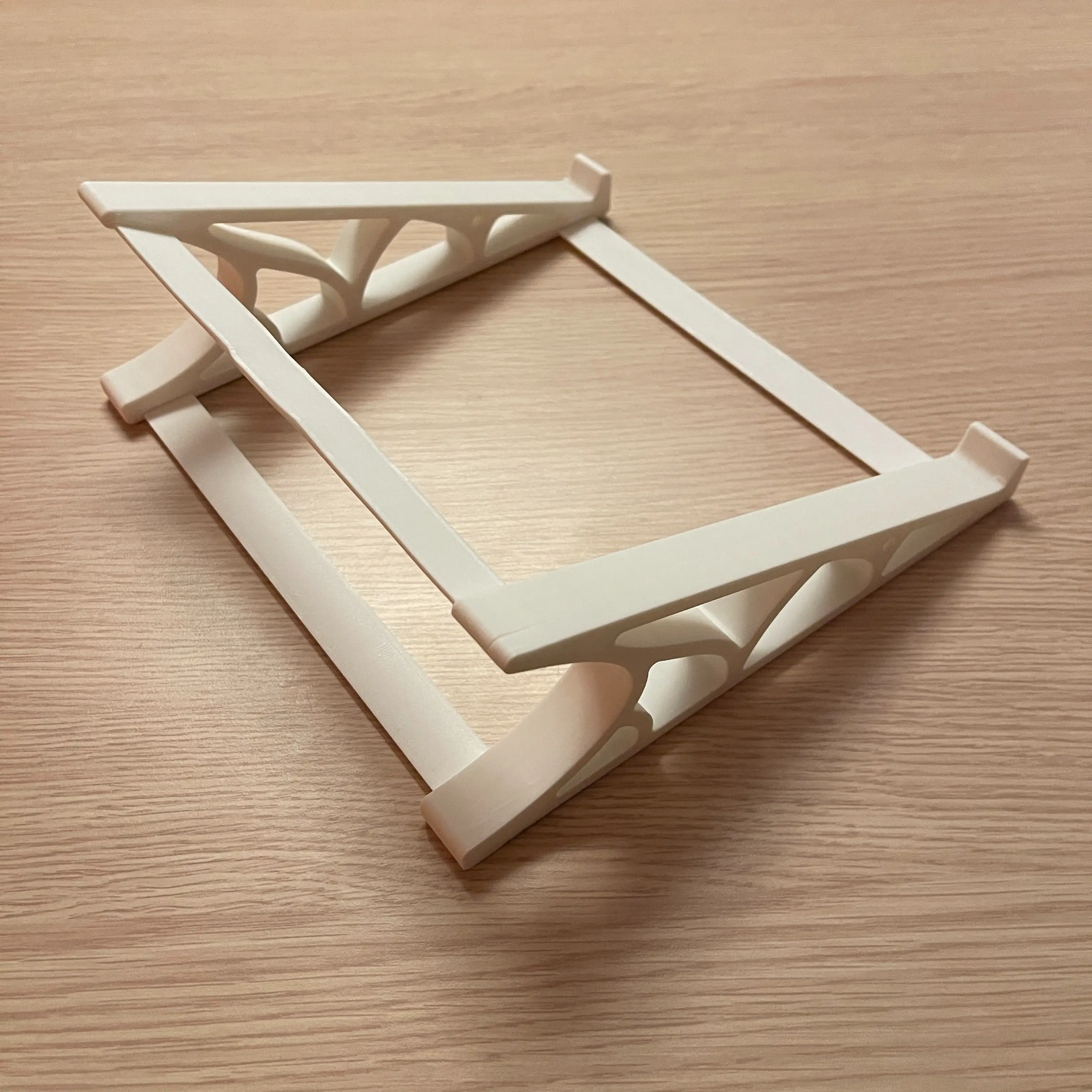 SUPPORTO MAC M1/M2/M3 13"