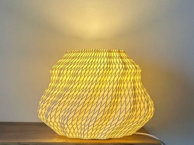 Zephyr Swirl Lamp