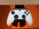 Headset and Controller Under Desk-4