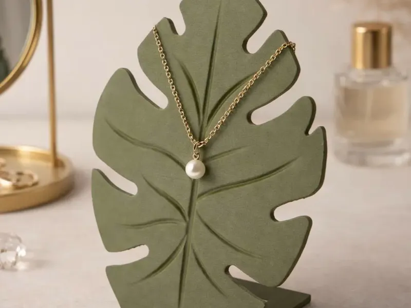 Minimalist Monstera Leaf Jewelry Stand