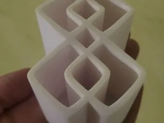 Optical Illusion Pen Holder – Round or Square?