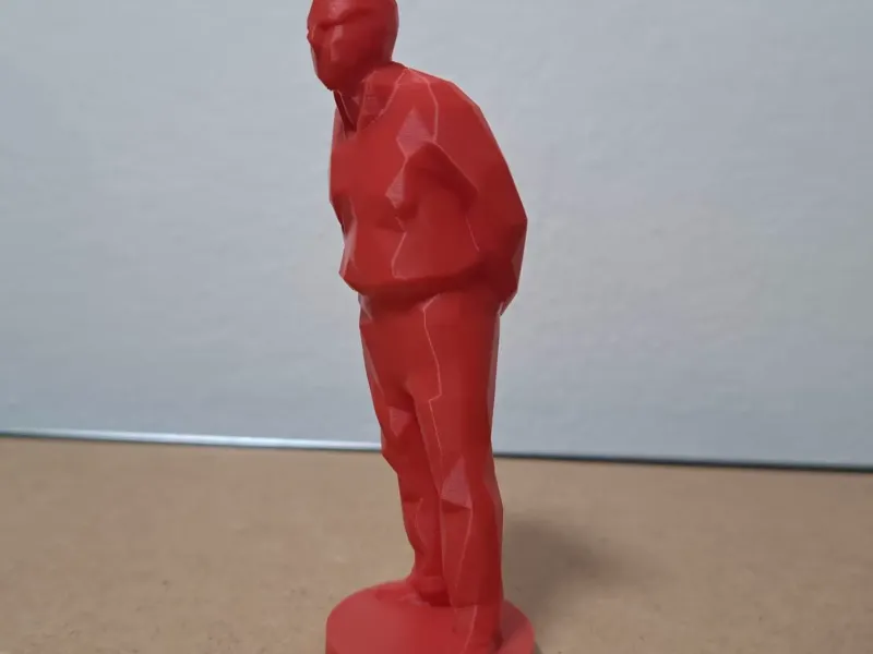 Low poly Umarell - de bewaker van de 3d-printer