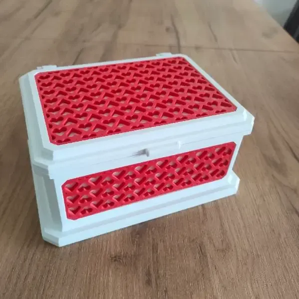 Sieradendoos met verwijderbare panelen