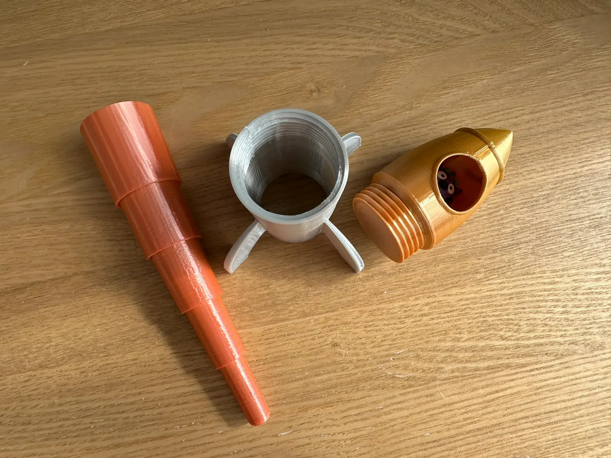 Rocket with folding fire