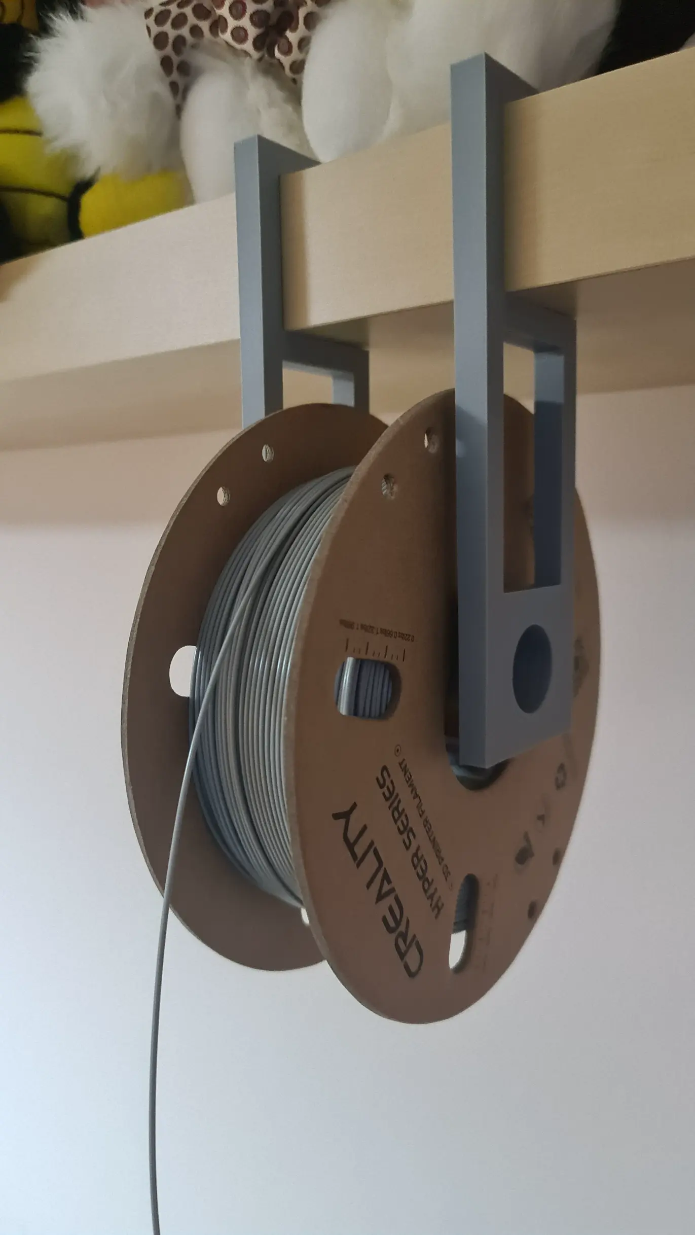 Filament holder for 5 cm shelf