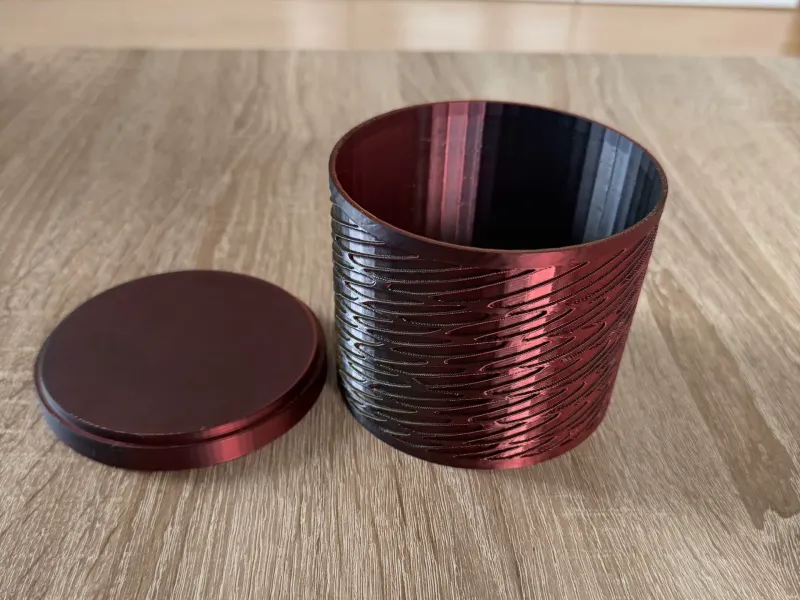 Aufbewahrungsbox mit Deckel