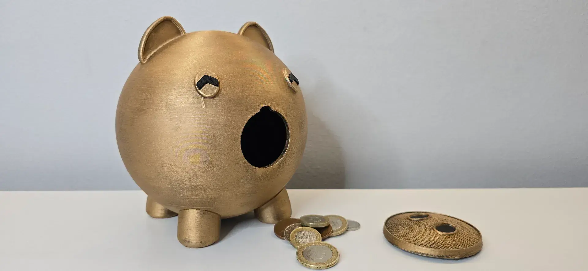 SQUID GAME 2 GOLD PIG MONEY BOX STORAGE