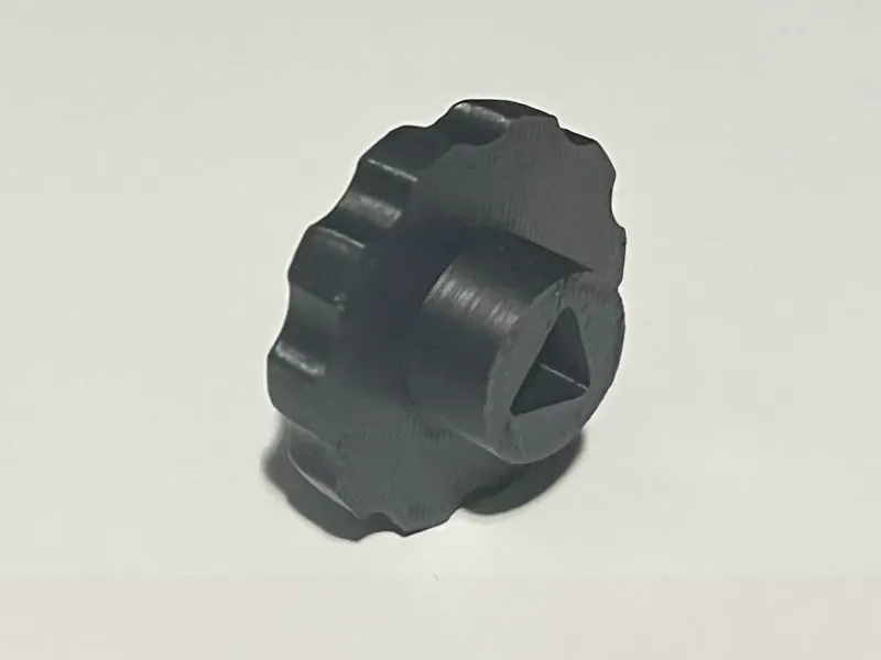 Remixed triangle key for OMTech Laser Cutter (bigger knob)