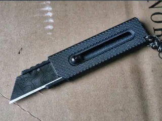Sliced utility blade