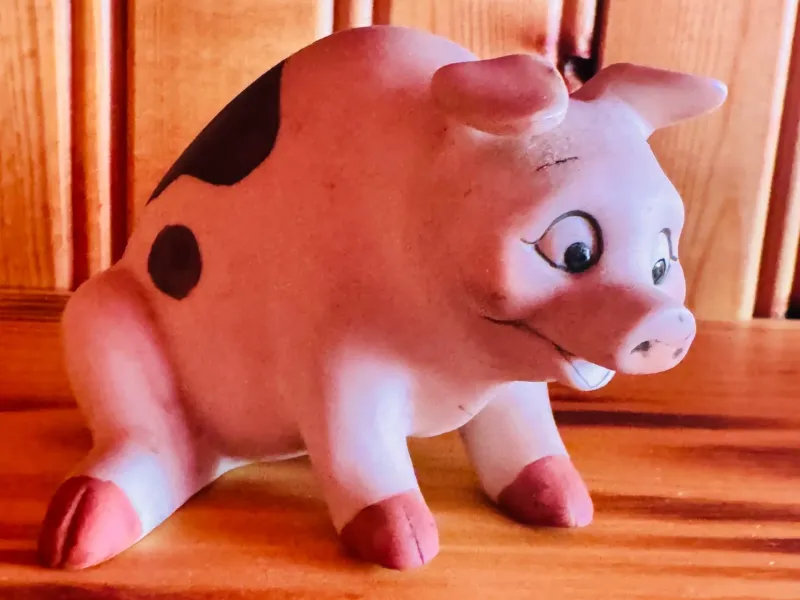 Happy Sitting Farm Pig