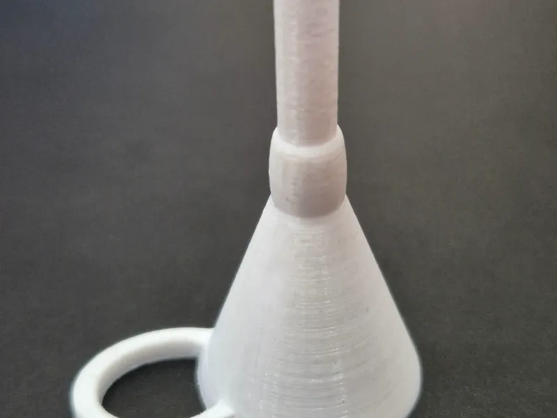 Trichter für Parfum / funnel for perfume