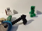 Minecraft hoe keychain-1