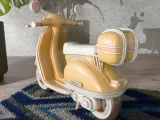 Vespa Model Scaled-3