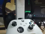 Gaming controller stand PS 5-4-Xbox/Video game controller stand-6