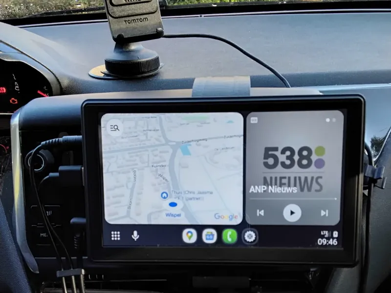 Hanger Android Auto Peugeot 208