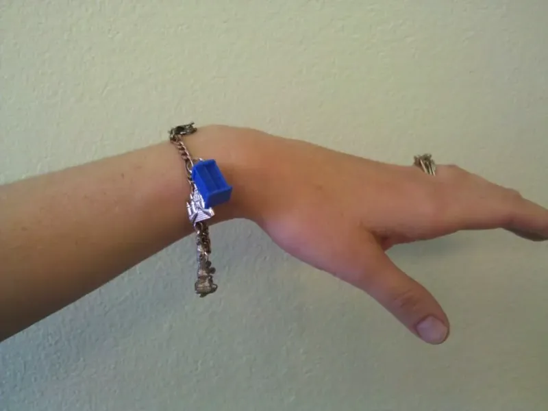TARDIS Pendant, Keyring, or Charm