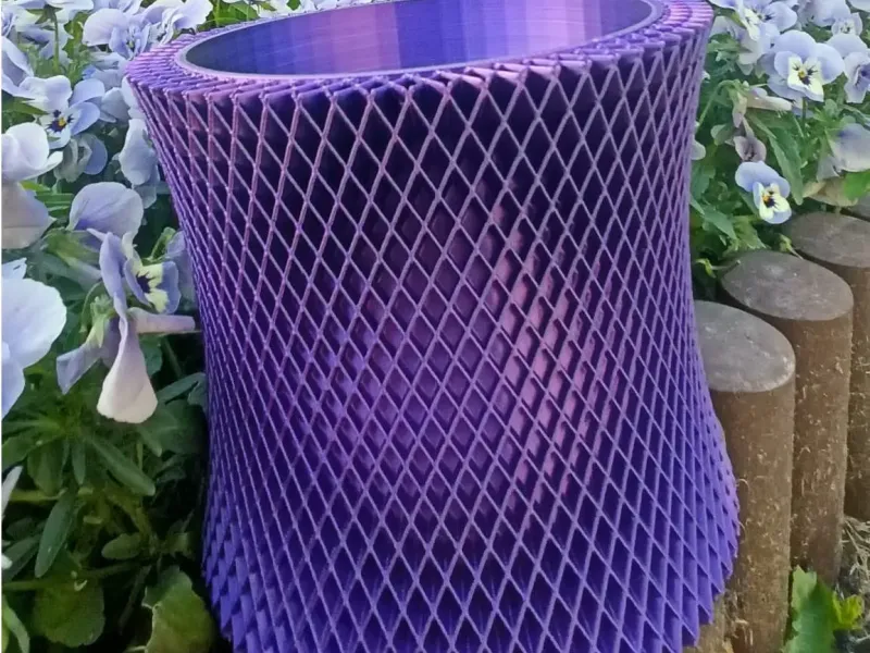 Elegant flowerpot (elegancka doniczka)