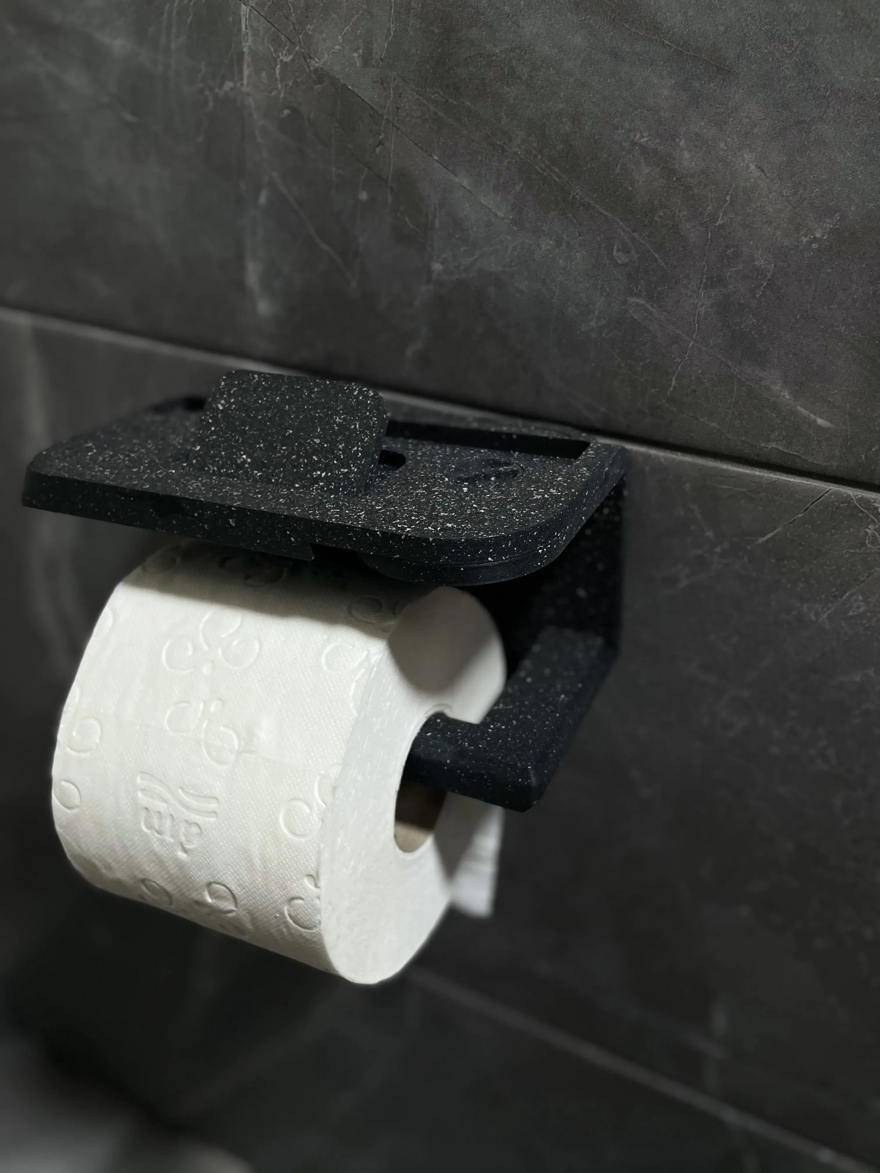 Set of accessories for the bathroom