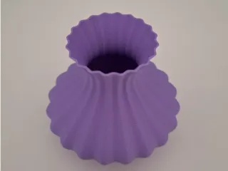 Vavy Vase