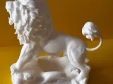 Lion sculpture-0