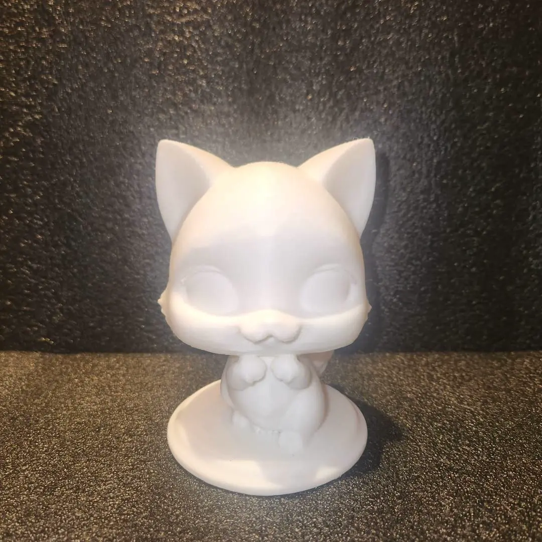 Cute baby kitten Statue