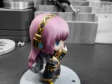 GENERIC FIGURE STAND V18-6