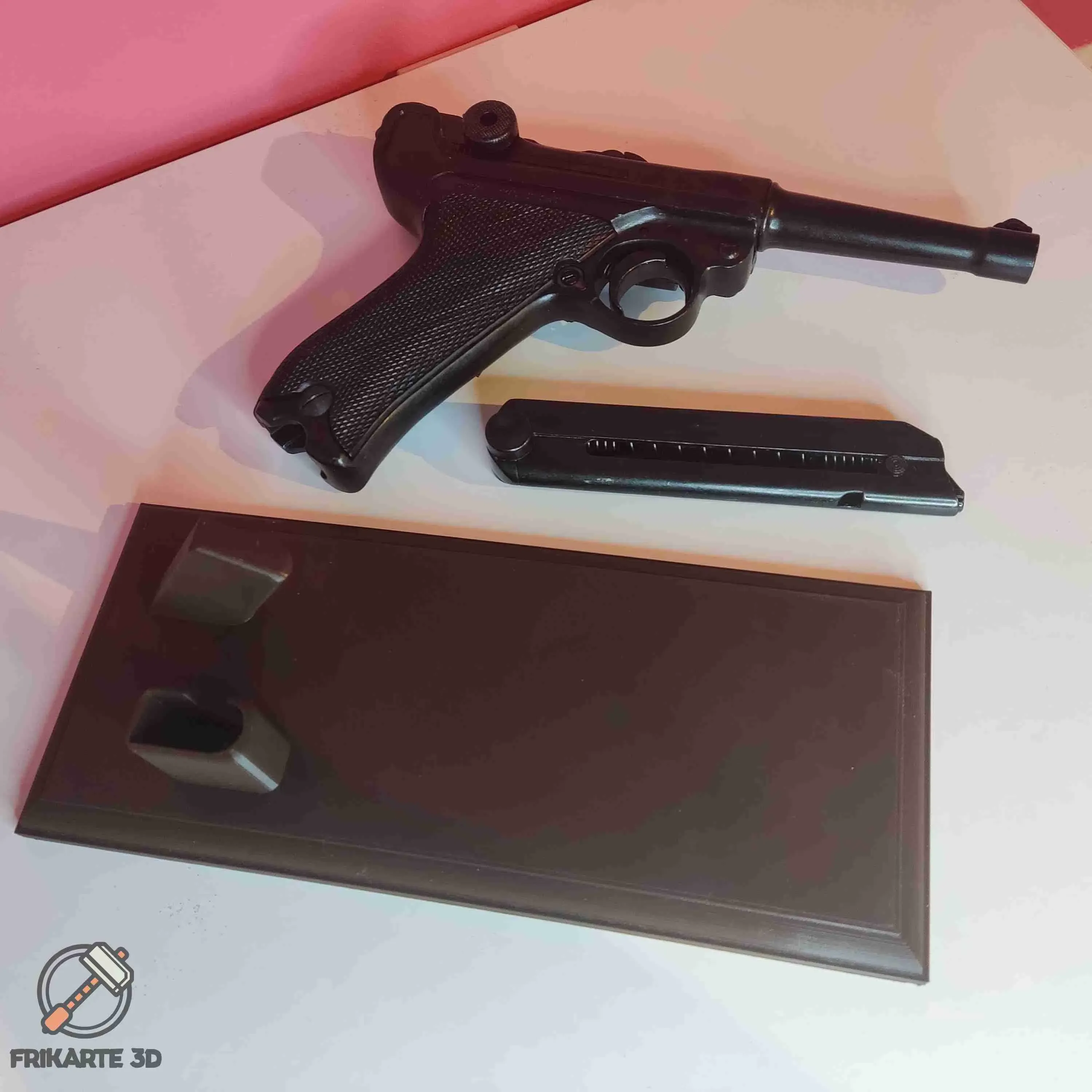 Parabellum Luger P08 Gun Display Stand