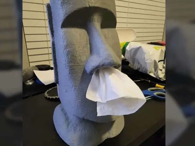 Moai Kleenex Box Dispenser (small square ones)