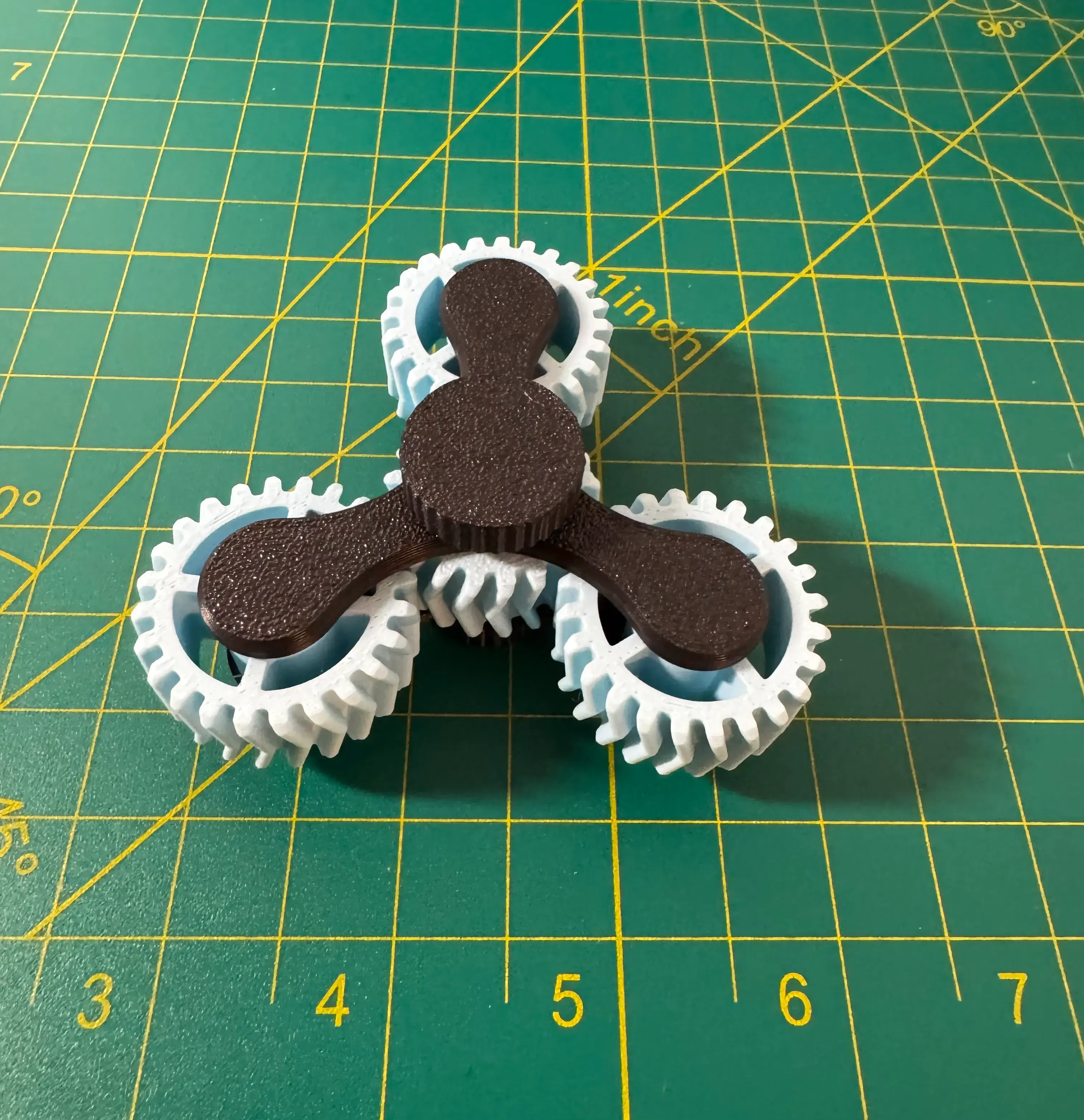 Шестеренка Fidget Spinner