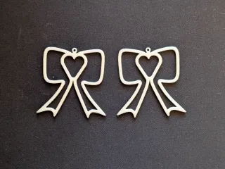 Bow earrings with heart