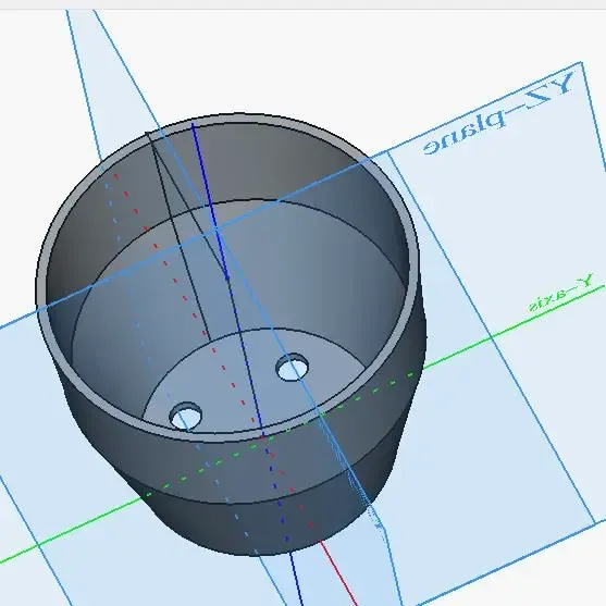 Small inner planter with drainage