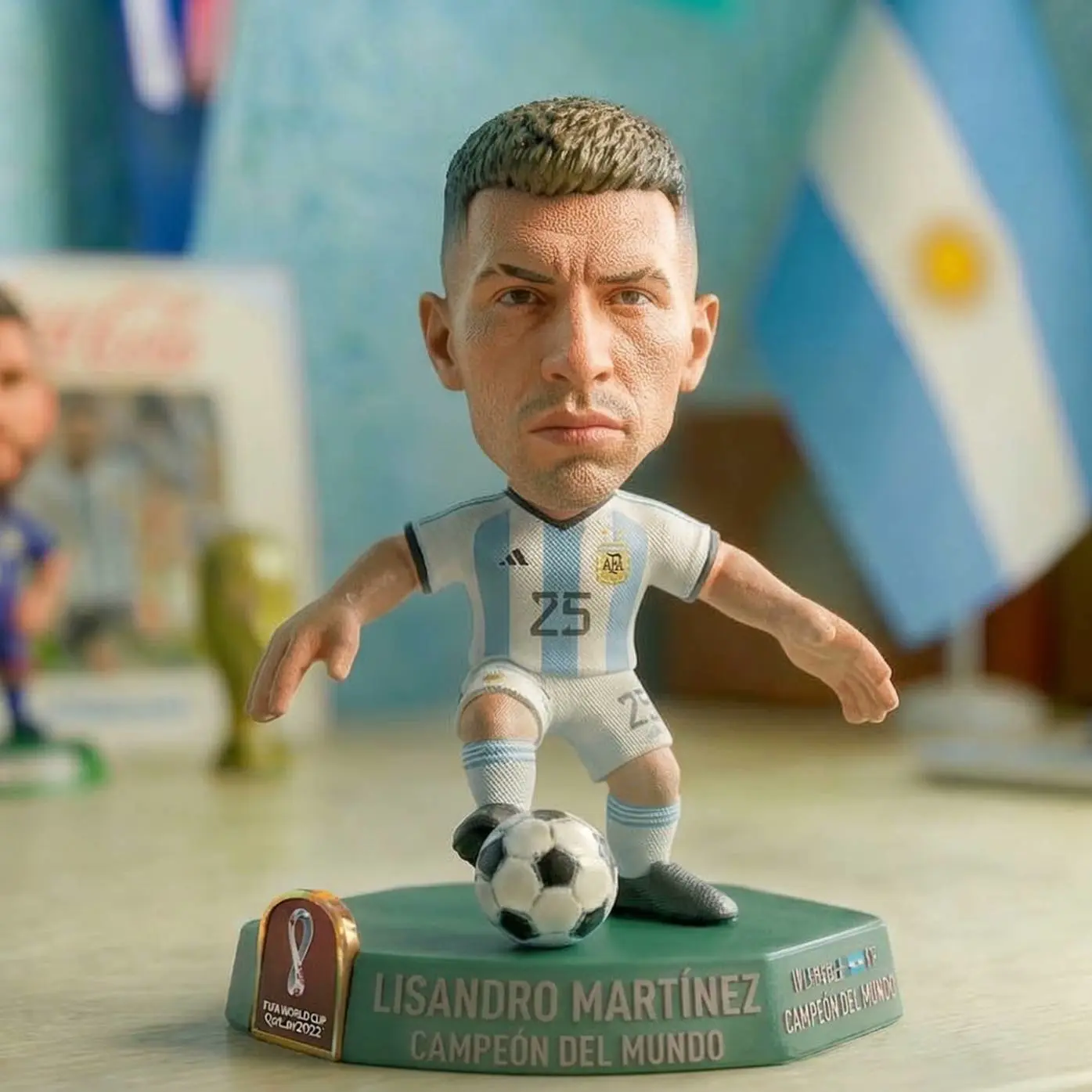 LLavero de Campeones del Mundo 2022 - Lisandro Martínez