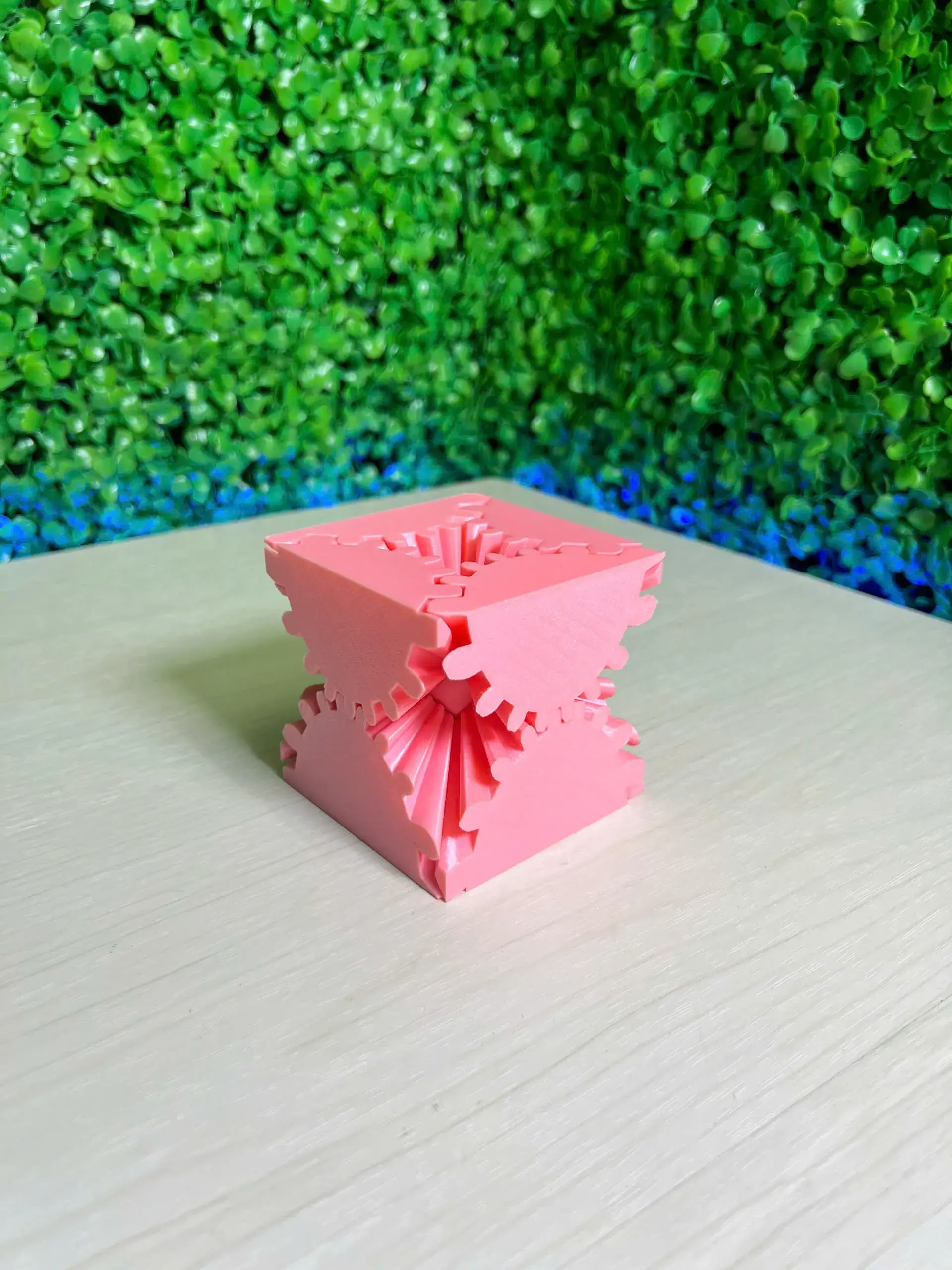 Hourglass Gear Fidget Toy